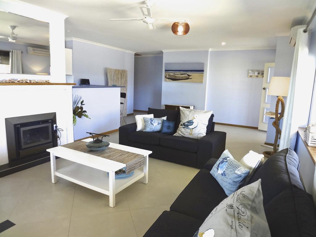 Salty Air Apartments Kingscote Kangaroo Island Kamer foto