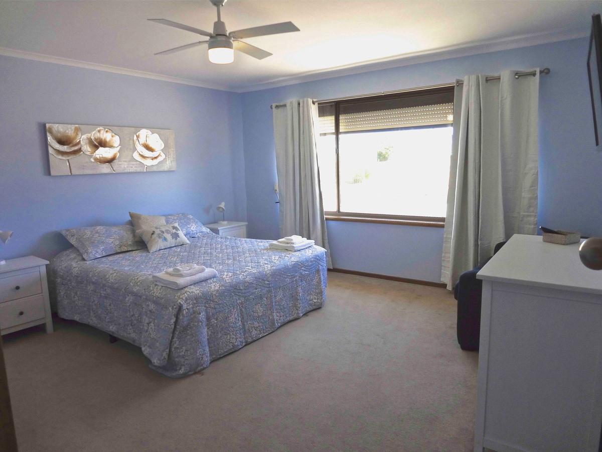 Salty Air Apartments Kingscote Kangaroo Island Buitenkant foto